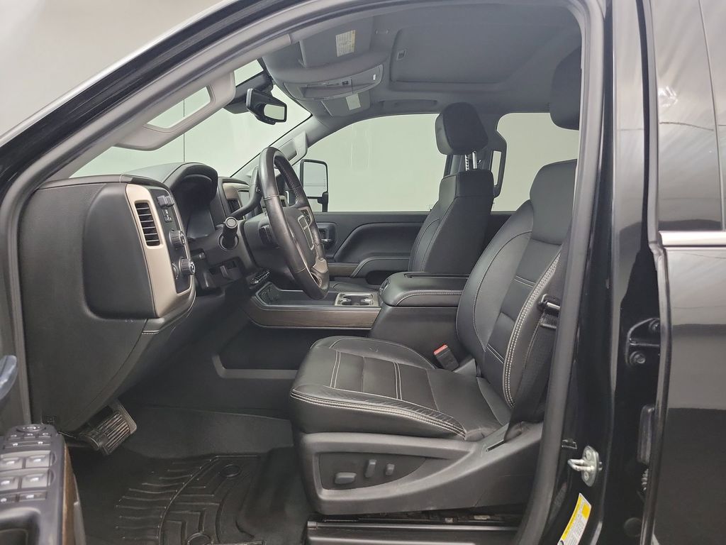2018 Gmc Sierra 2500 Denali photo 4