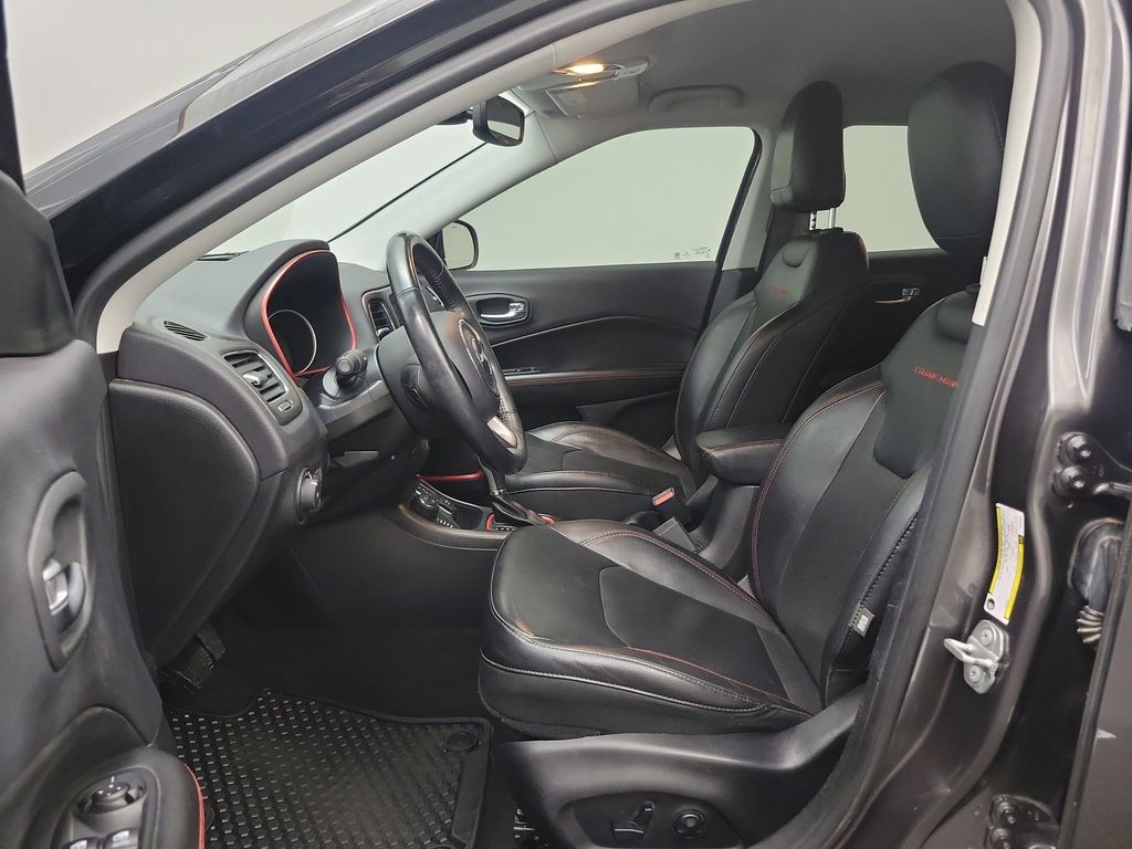 2018 Jeep Compass Trailhawk photo 3