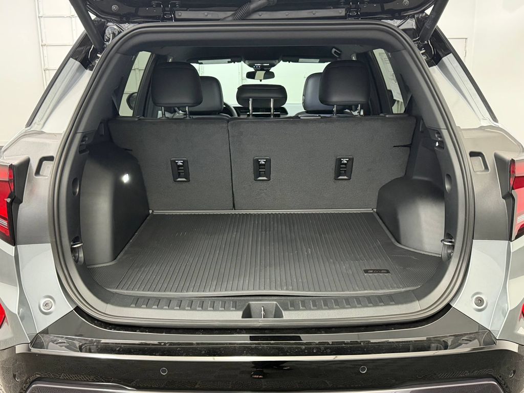 2027 GMC Terrain AT4 - Photo 25