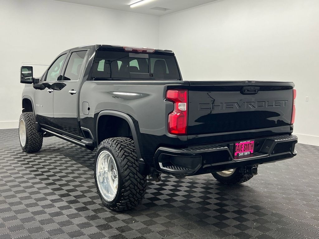 Used 2022 Chevrolet Silverado 3500 High Country Truck Crew Cab