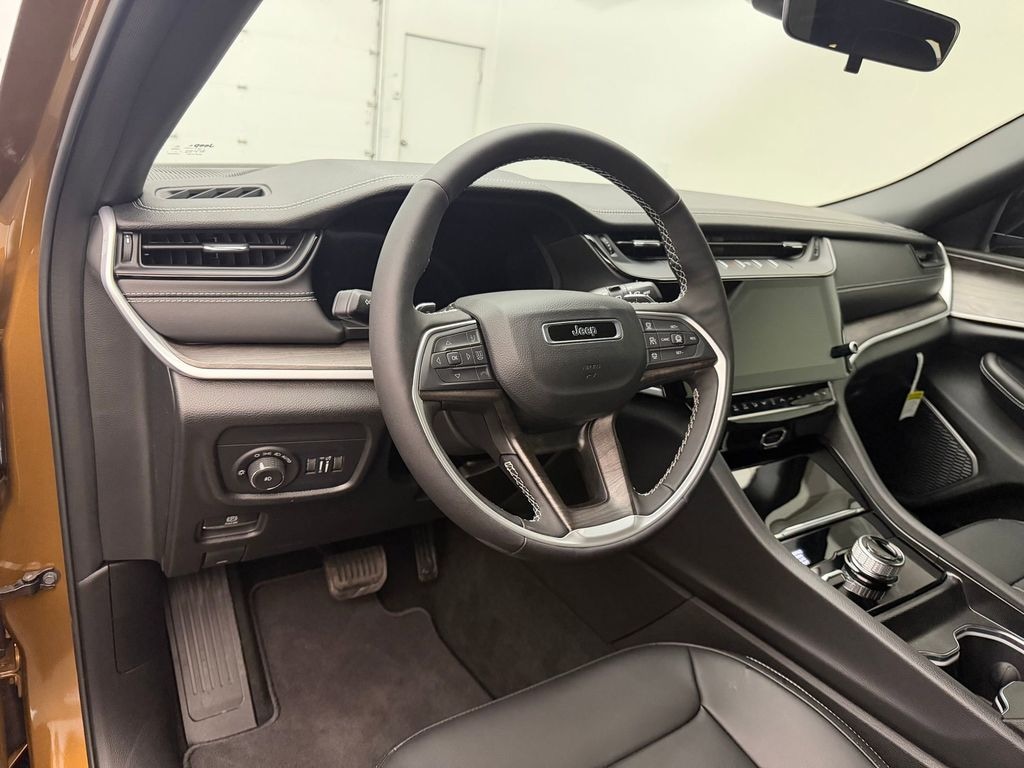 New 2026 Jeep Grand Cherokee Limited Sport Utility