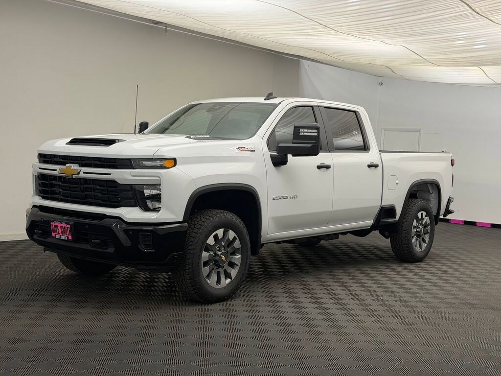 New 2026 Chevrolet Silverado Custom Crew Cab