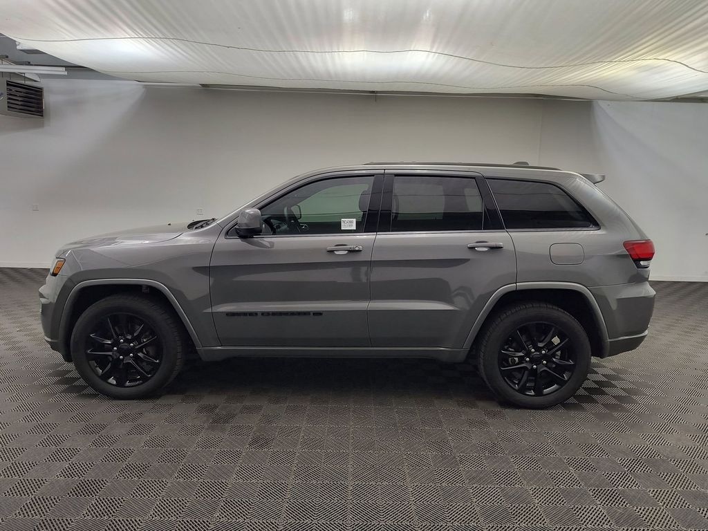 Used 2022 Jeep Grand Cherokee WK Laredo SUV