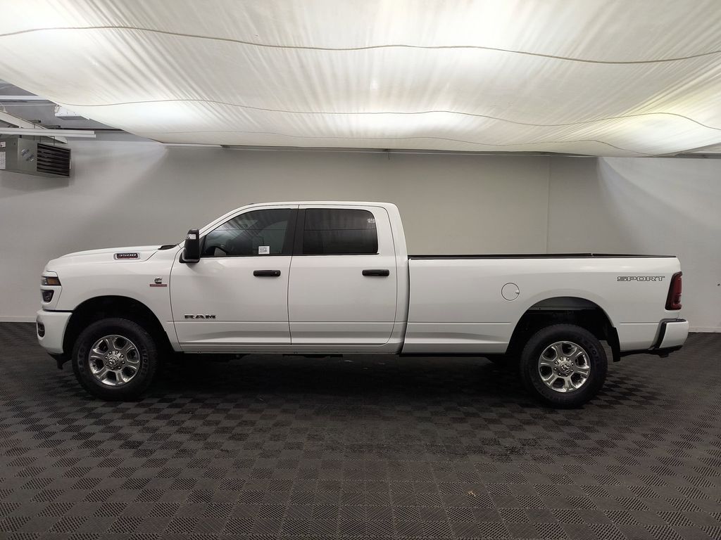 2026 Ram 3500 Big Horn photo 2