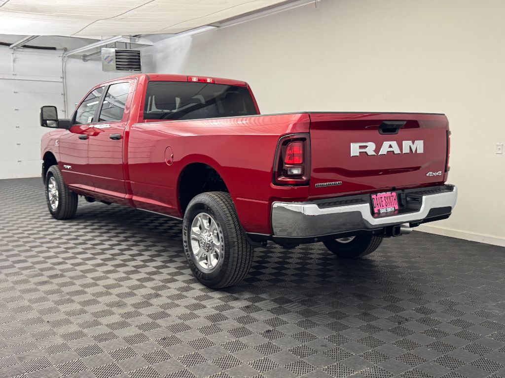 2025 Ram 3500 Big Horn photo 3