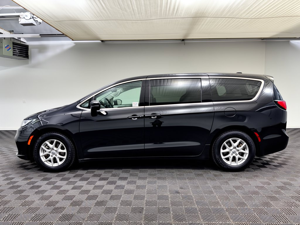 Used 2023 Chrysler Pacifica Touring L Van Passenger Van