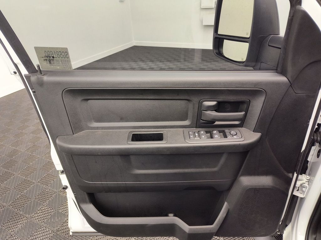 2025 RAM 2500 Tradesman - Photo 19