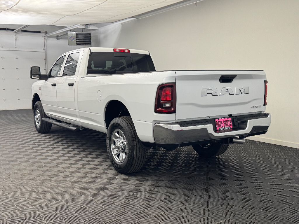 2025 Ram 3500 Tradesman photo 2