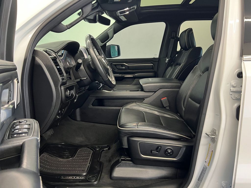 2019 Ram 1500 Limited photo 4