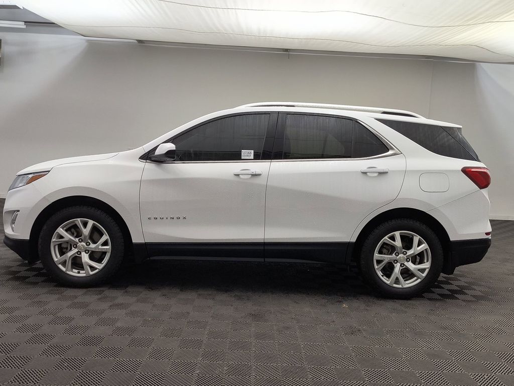2020 Chevrolet Equinox photo 2