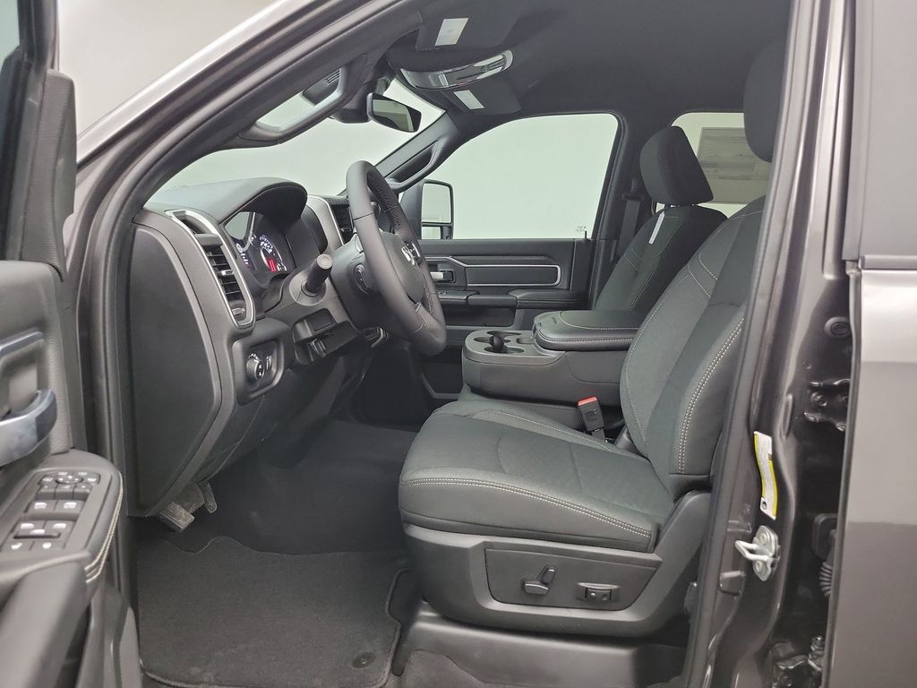 2026 Ram 2500 Big Horn photo 4