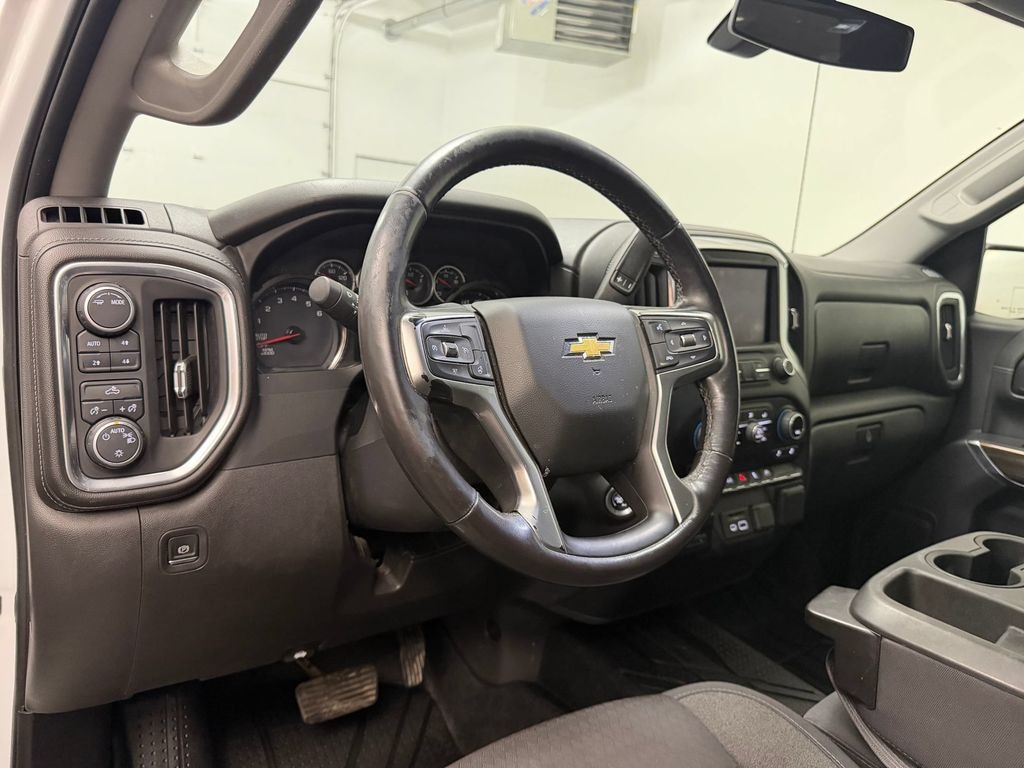 Used 2020 Chevrolet Silverado 1500 LT Truck Crew Cab