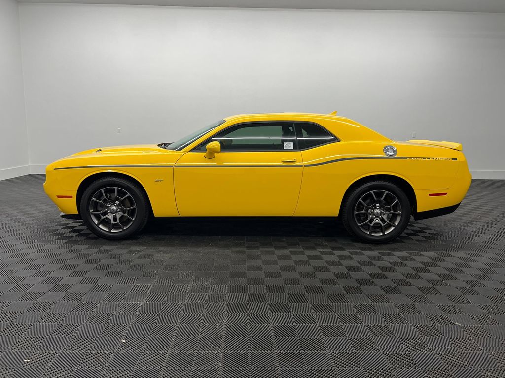 2018 Dodge Challenger GT photo 2