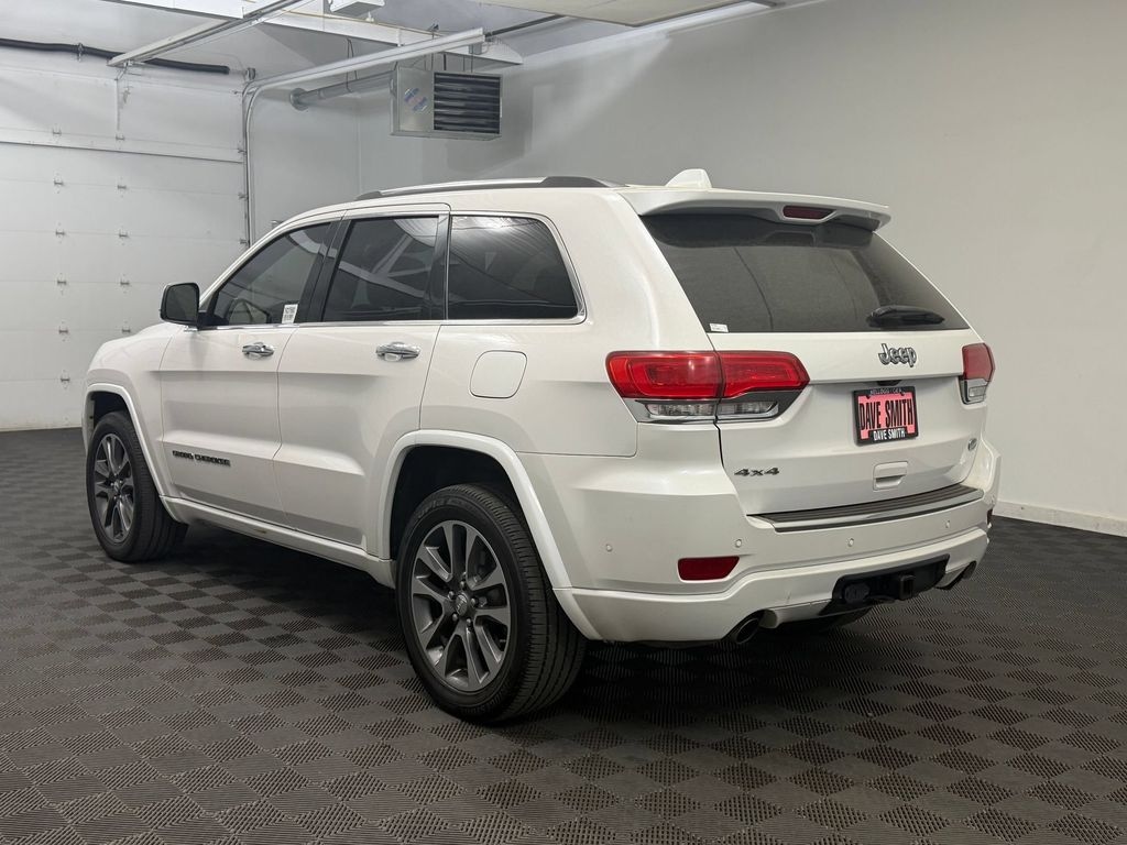 Used 2017 Jeep Grand Cherokee Overland 4x4 SUV