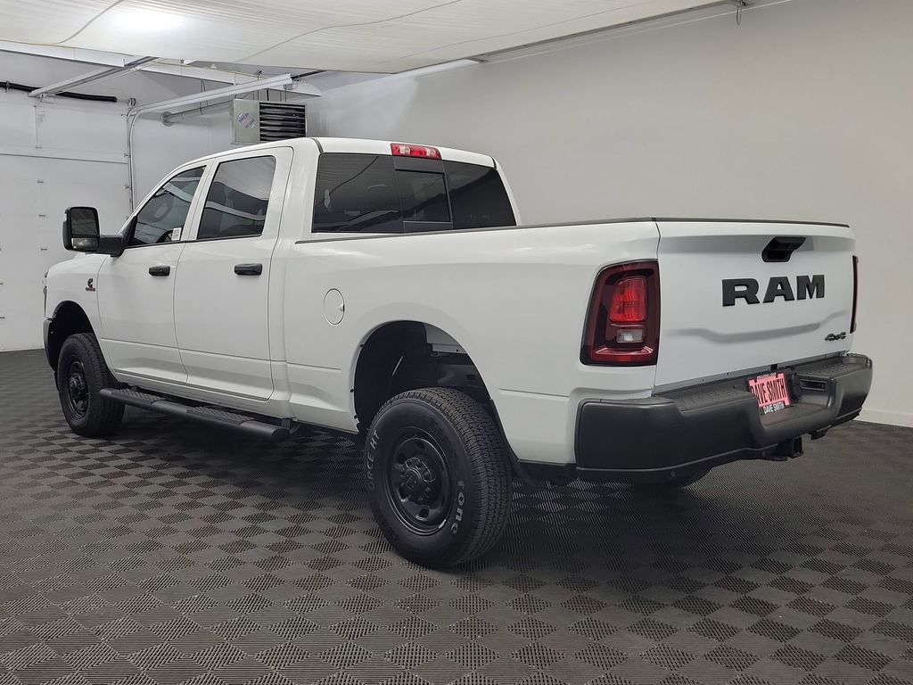 2025 Ram 2500 Tradesman photo 3
