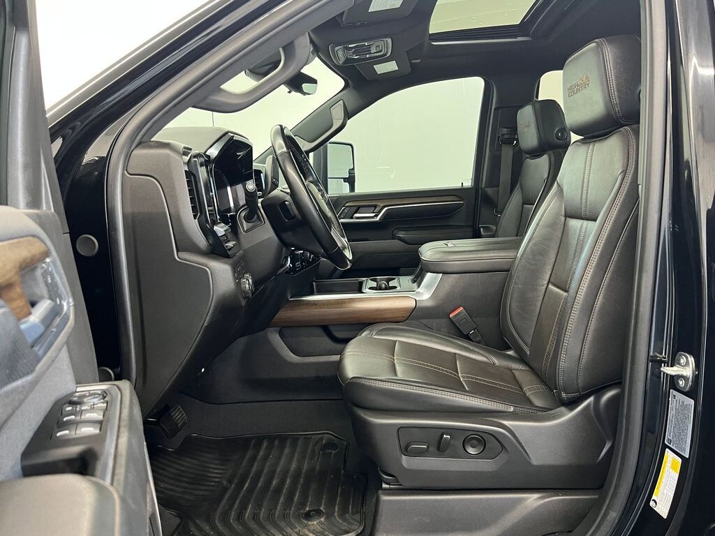 Used 2024 Chevrolet Silverado 2500 High Country Truck Crew Cab