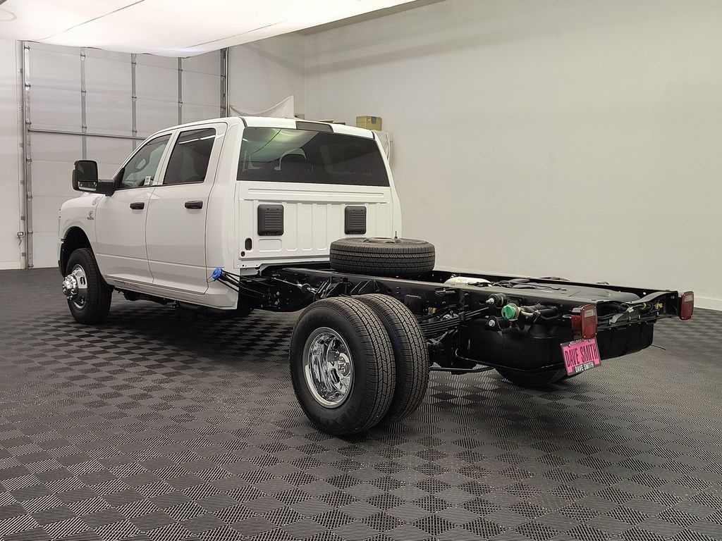 New 2026 Ram 3500 Chassis Crew CAB 4 Door Cab; Crew