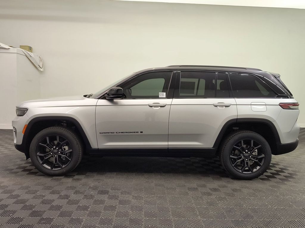 New 2025 Jeep Grand Cherokee Limited Sport Utility