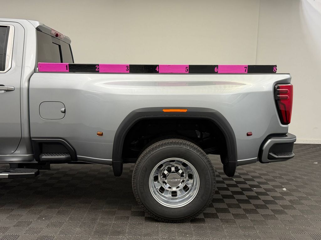 2026 GMC Sierra 3500HD Denali - Photo 17