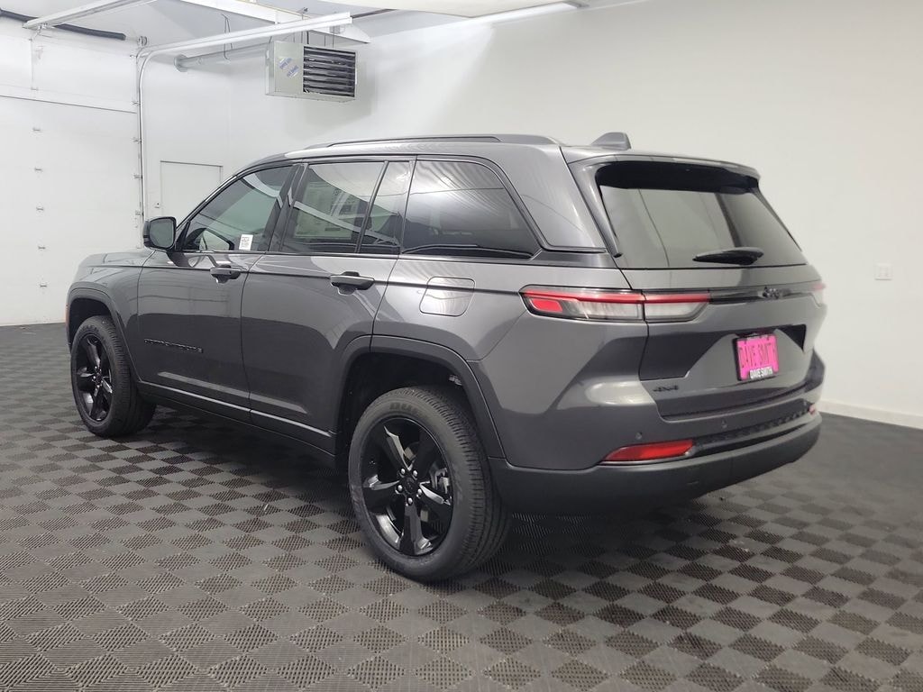 New 2025 Jeep Grand Cherokee Altitude X SUV