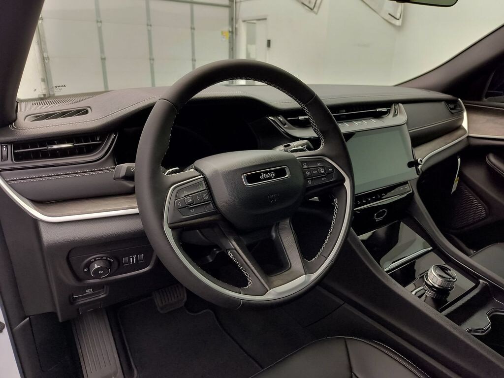 New 2026 Jeep Grand Cherokee L Limited Sport Utility