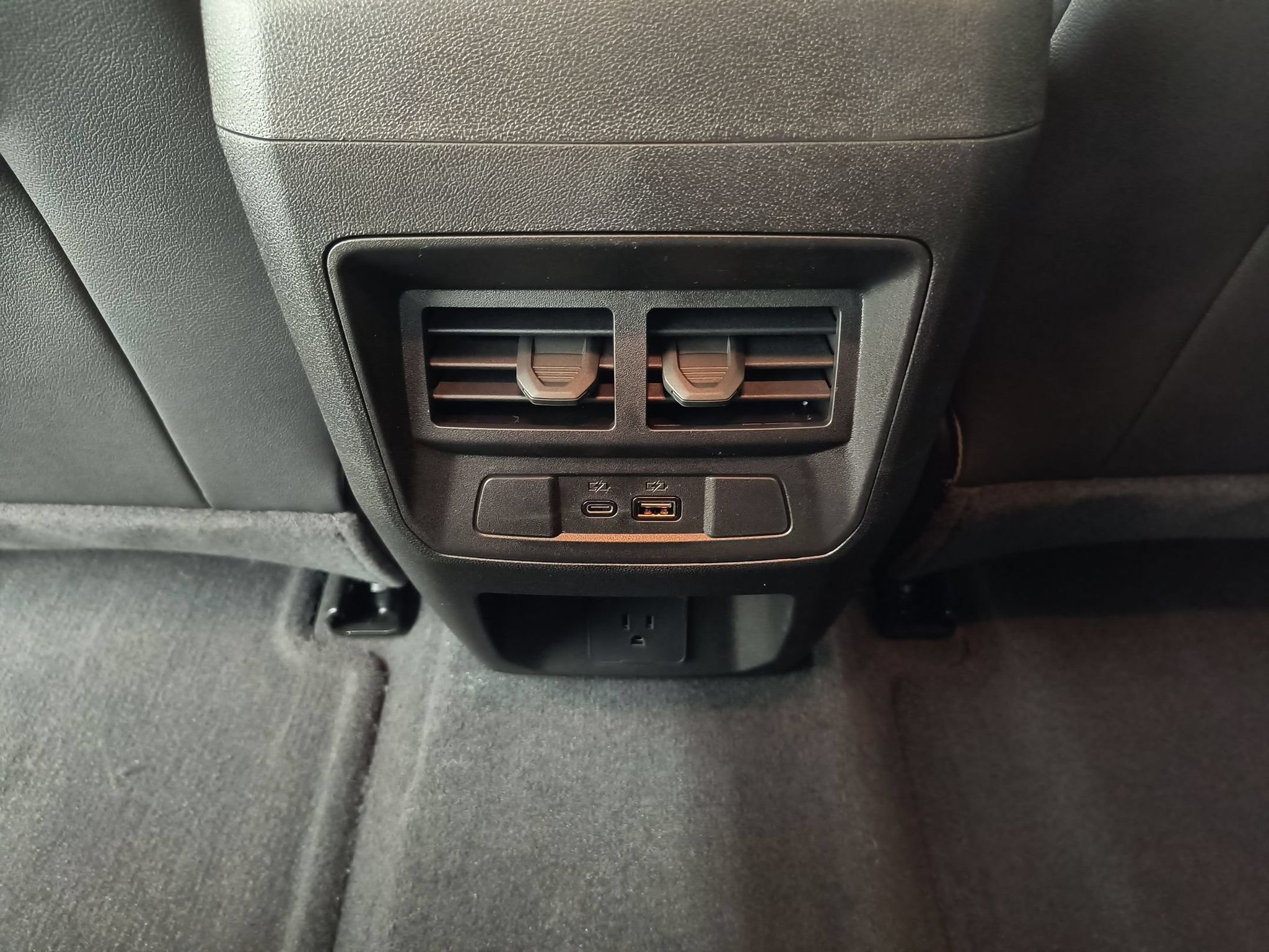 2026 Chevrolet Colorado ZR2 - Photo 22