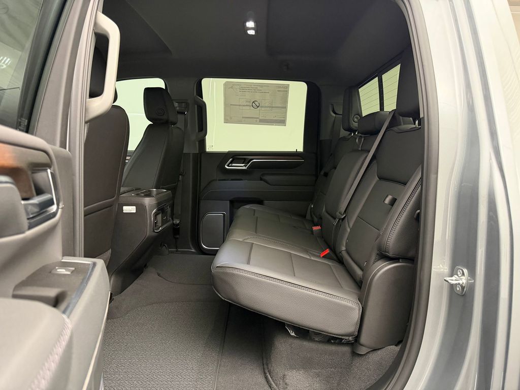 2026 GMC Sierra 3500HD Denali - Photo 12