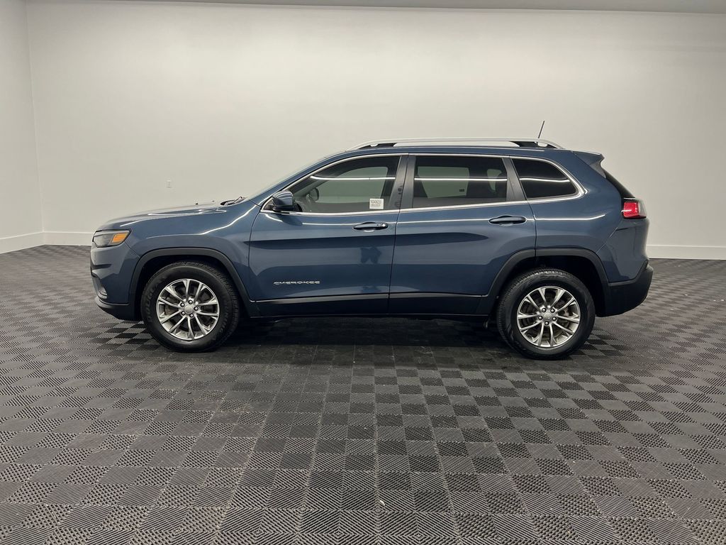 2019 Jeep Cherokee Latitude photo 2