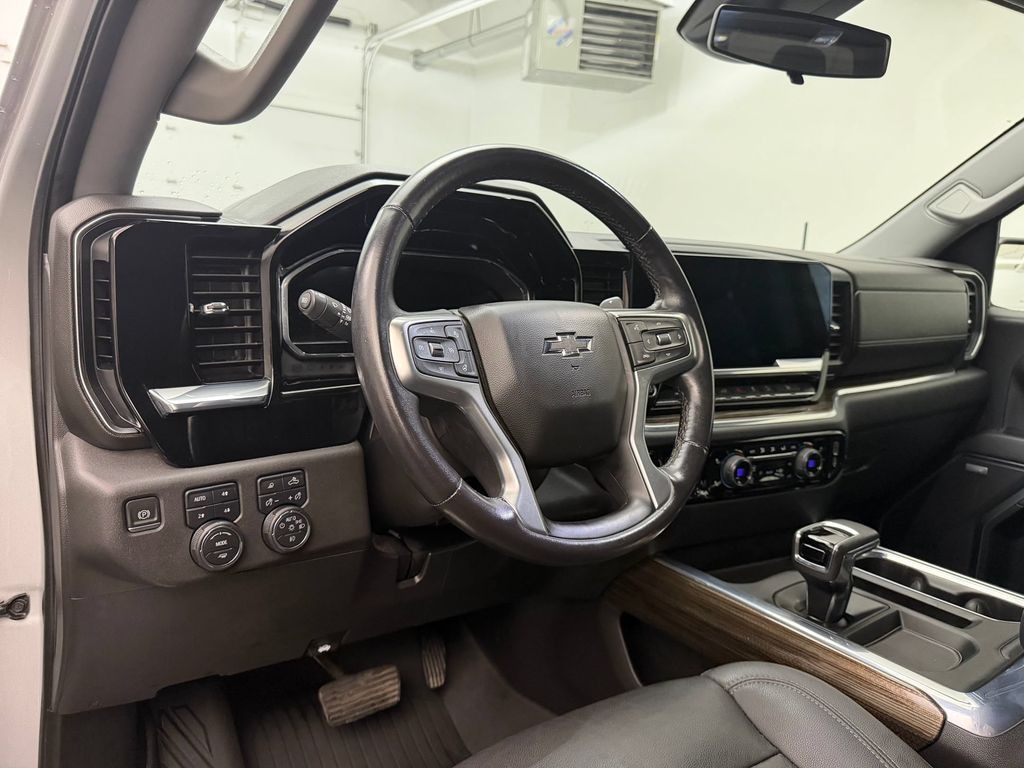 Used 2022 Chevrolet Silverado 1500 LT Trail Boss Truck Crew Cab