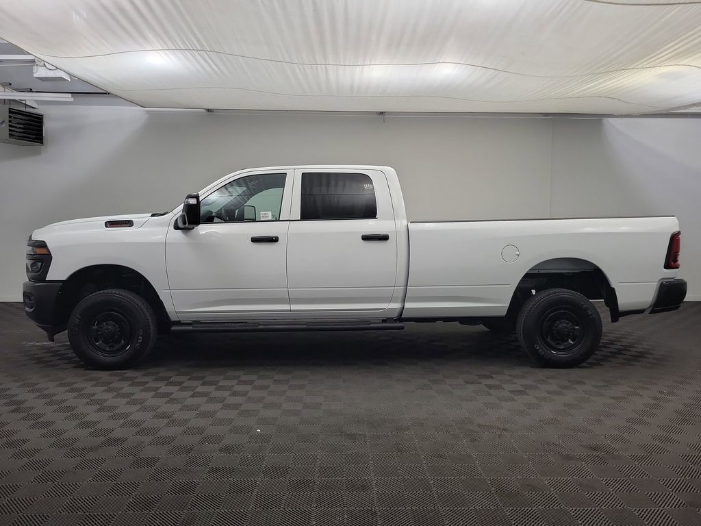 2026 Ram 2500 Tradesman photo 2