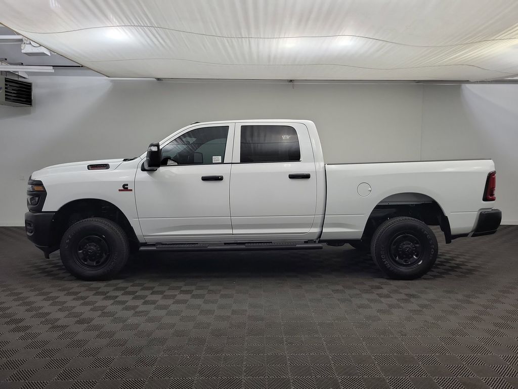 2025 Ram 2500 Tradesman photo 2