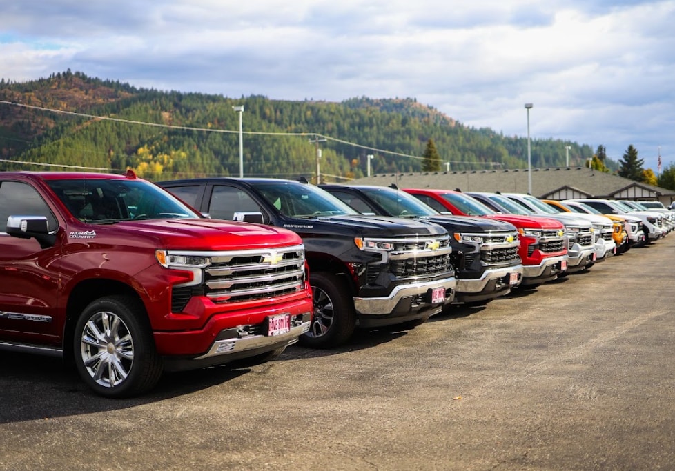 Large Chevrolet truck selection available from Dave Smith Motors