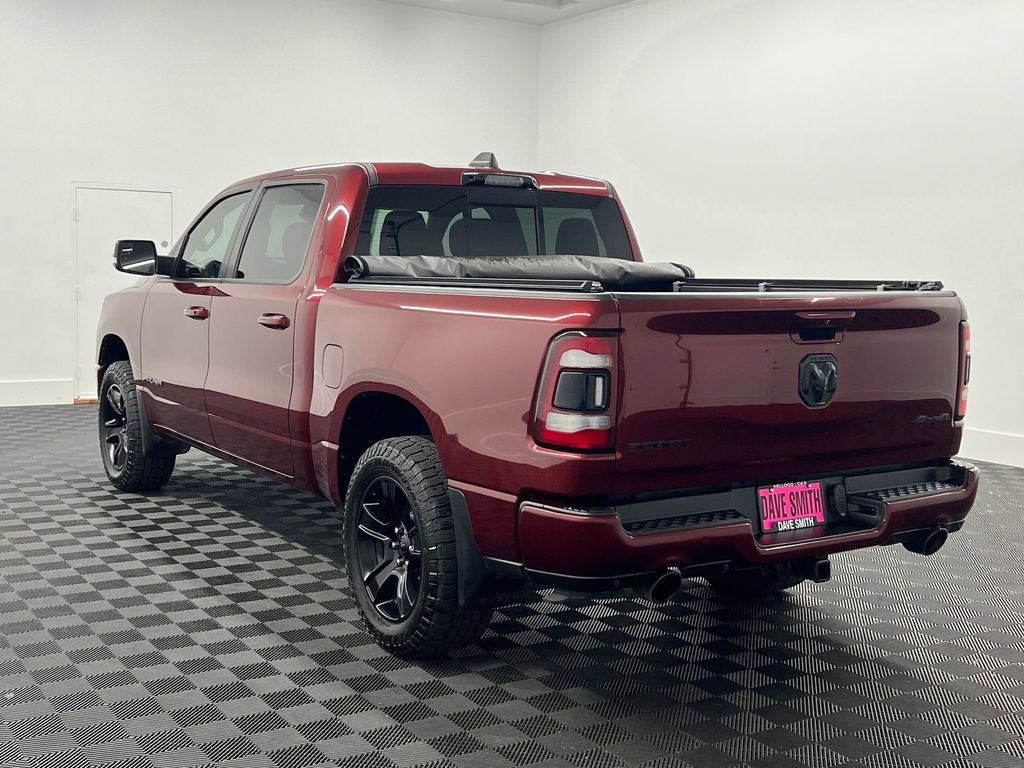 2021 Ram 1500 Sport photo 3