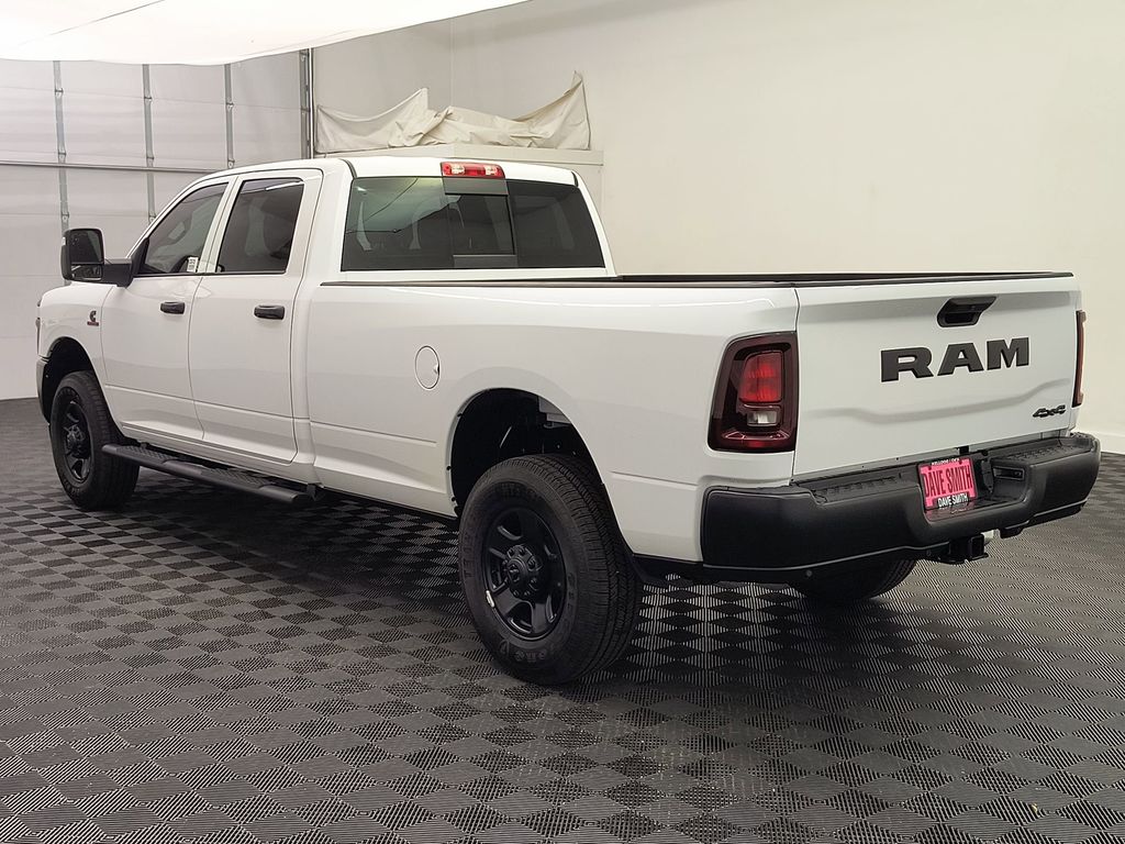 2025 Ram 3500 Tradesman photo 3