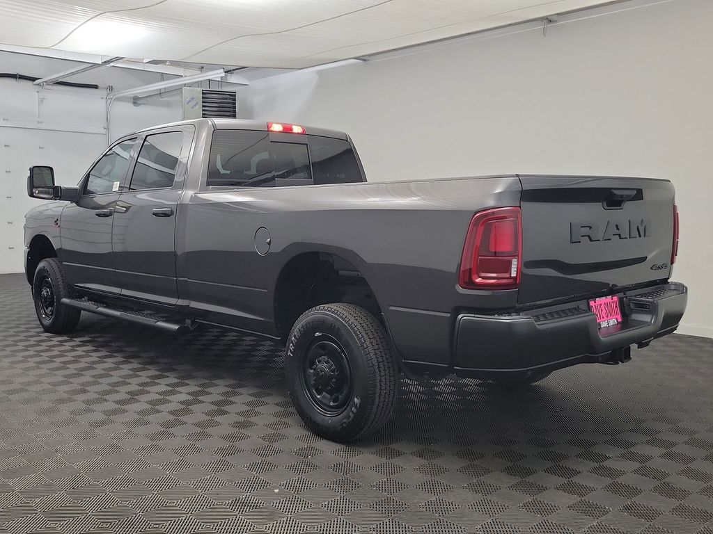 2025 Ram 2500 Tradesman photo 2