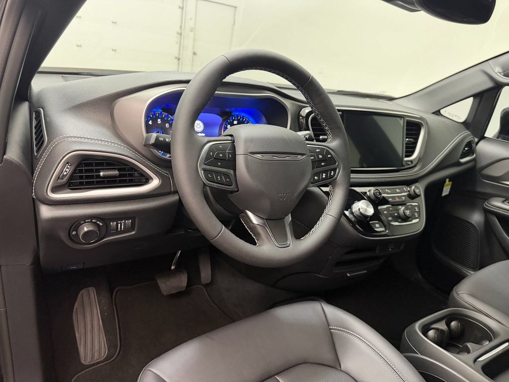 New 2027 Chrysler Pacifica Select Passenger Van