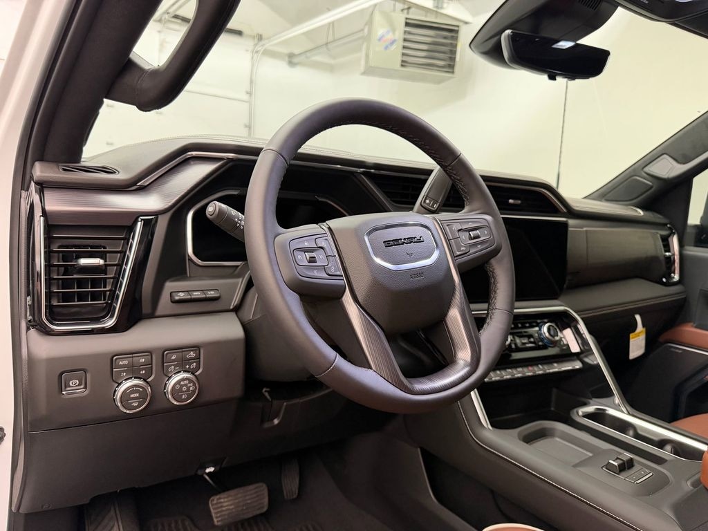New 2026 GMC Sierra 3500 Denali Ultimate DRW Crew Cab