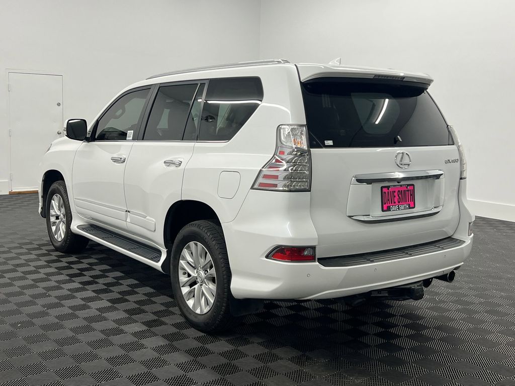2018 Lexus GX 460 photo 3