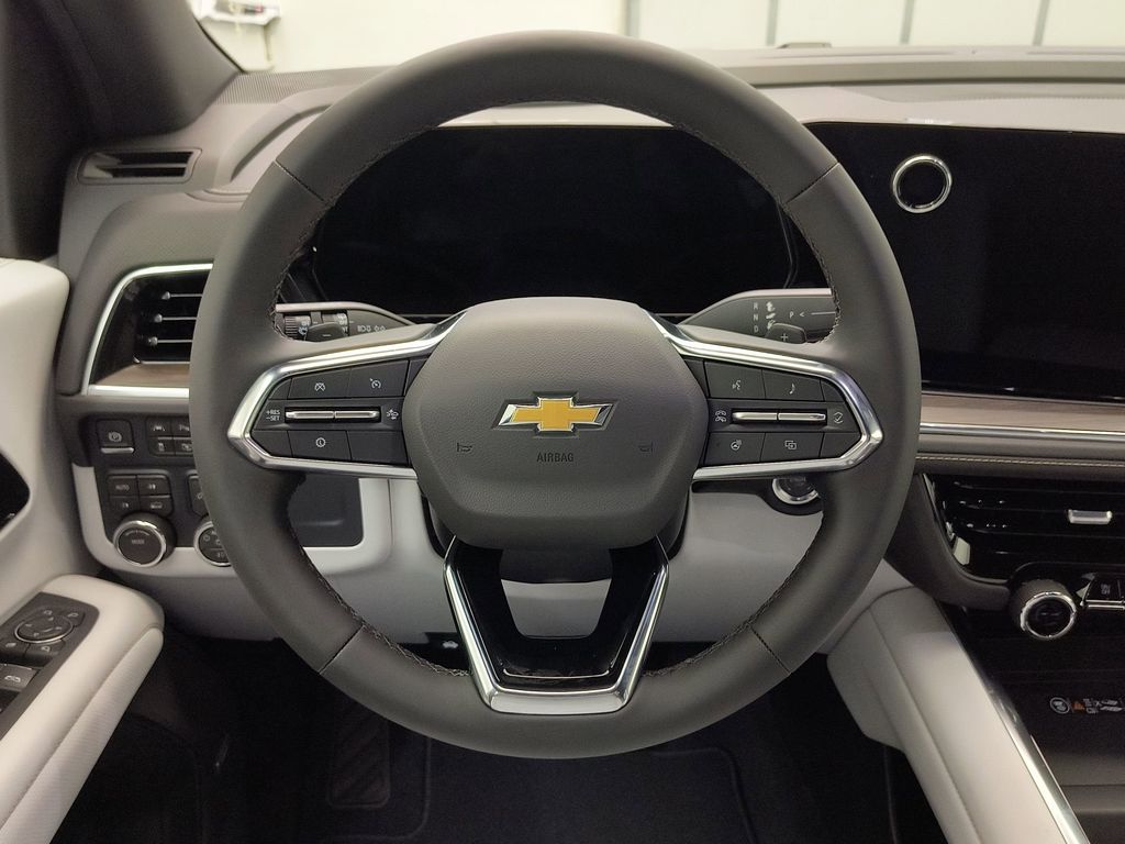 2026 Chevrolet Suburban Premier - Photo 15