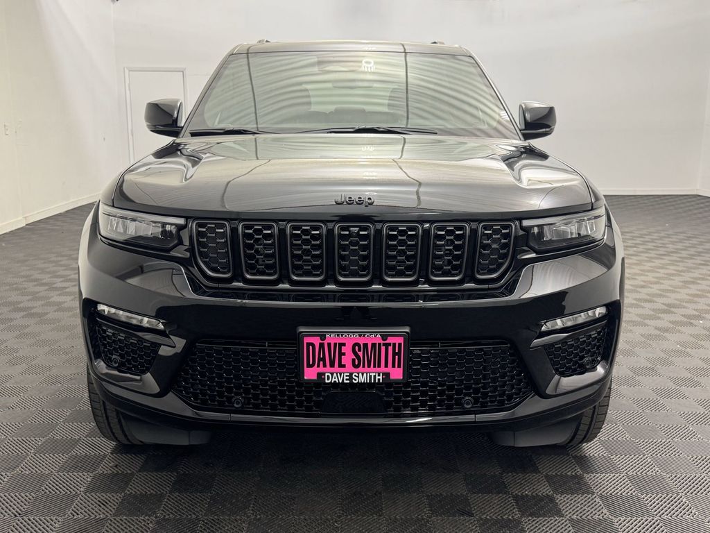 2025 Jeep Grand Cherokee Summit Reserve photo 4