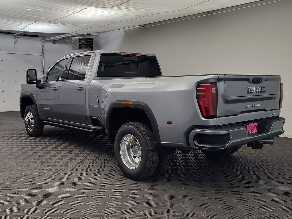 New 2026 GMC Sierra 3500 Denali Ultimate DRW Crew Cab