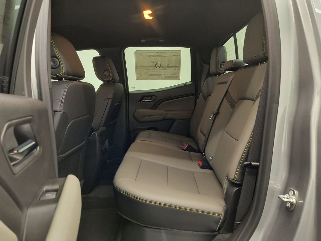 2026 Chevrolet Colorado ZR2 - Photo 13