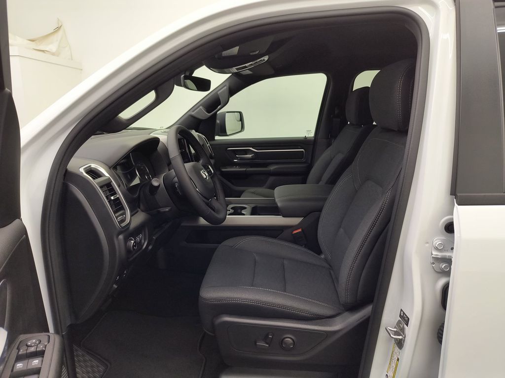 2026 Ram 1500 Big Horn photo 4