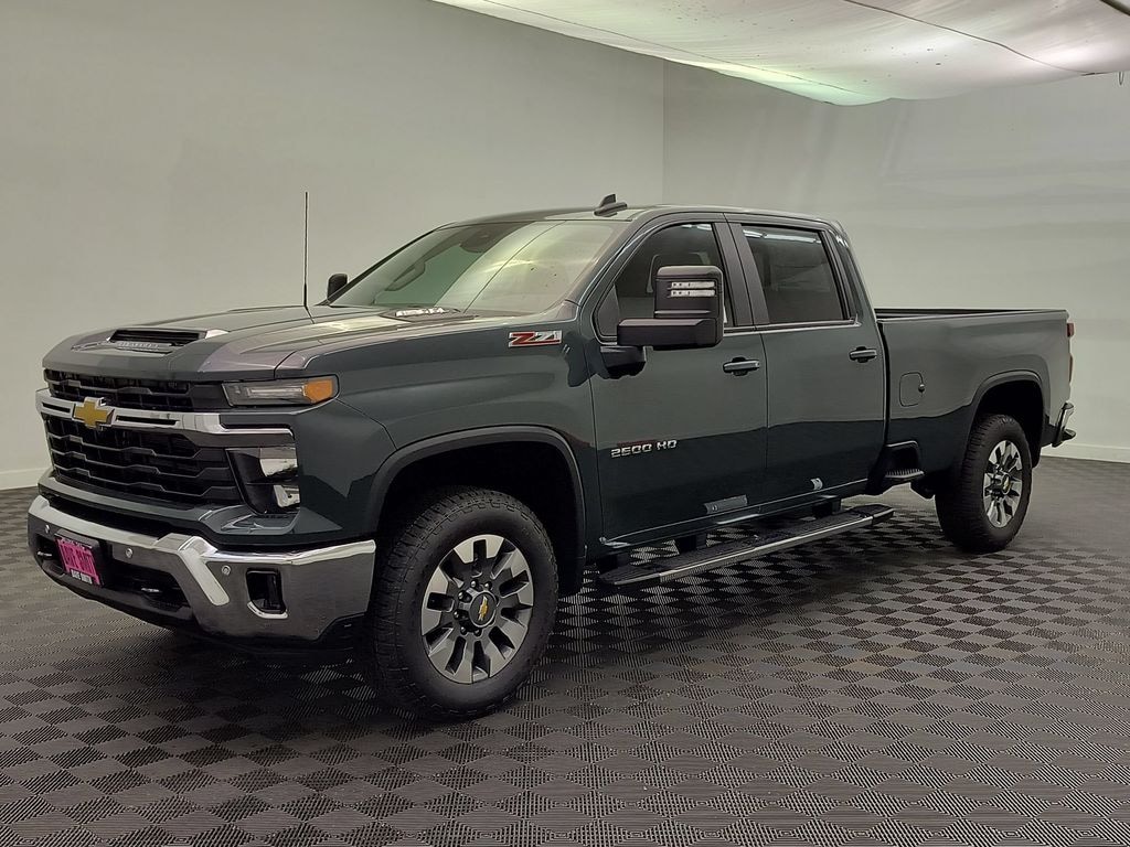 New 2026 Chevrolet Silverado 2500 LT Crew Cab