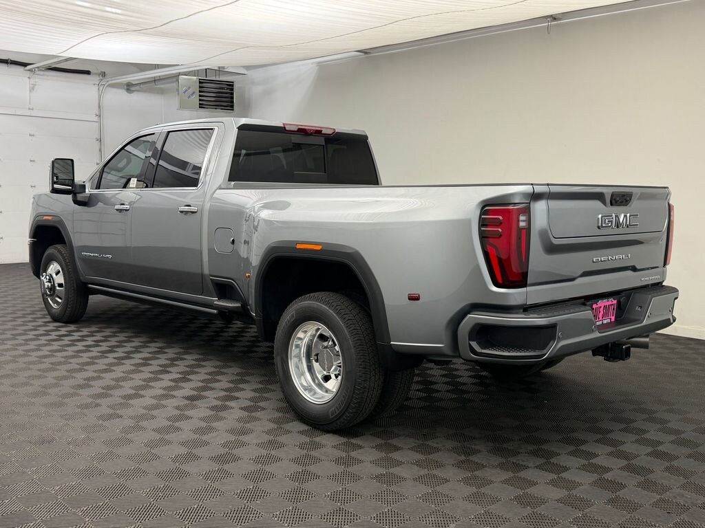 New 2026 GMC Sierra Denali Ultimate DRW Crew Cab