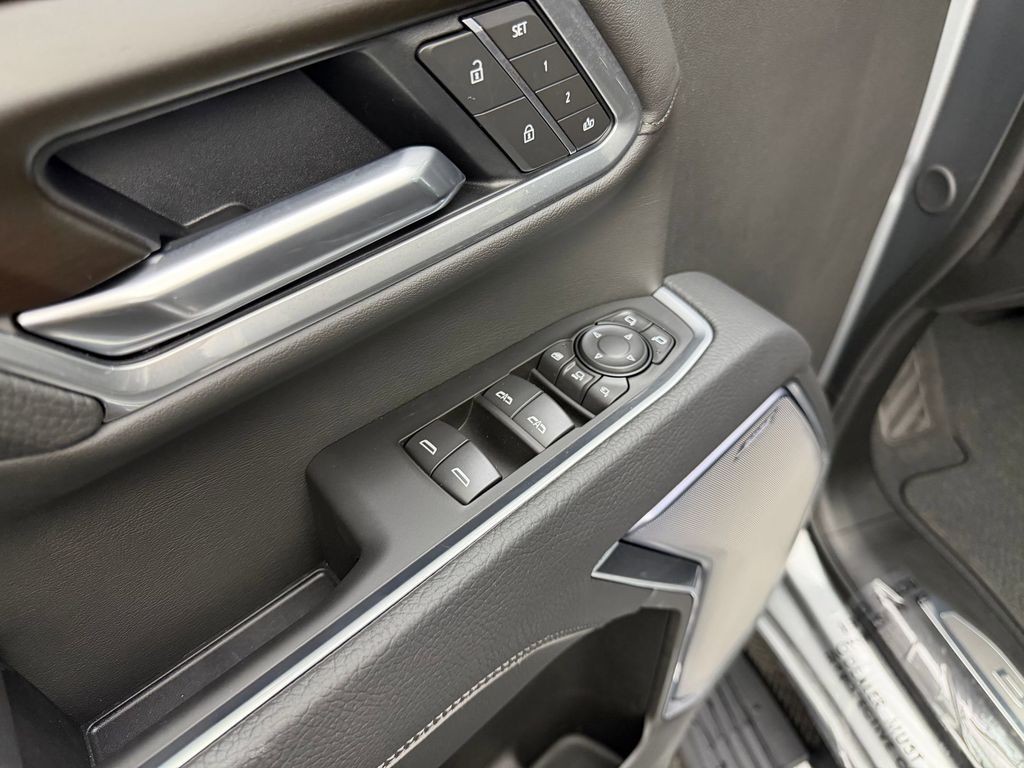 2026 GMC Sierra 3500HD Denali - Photo 11