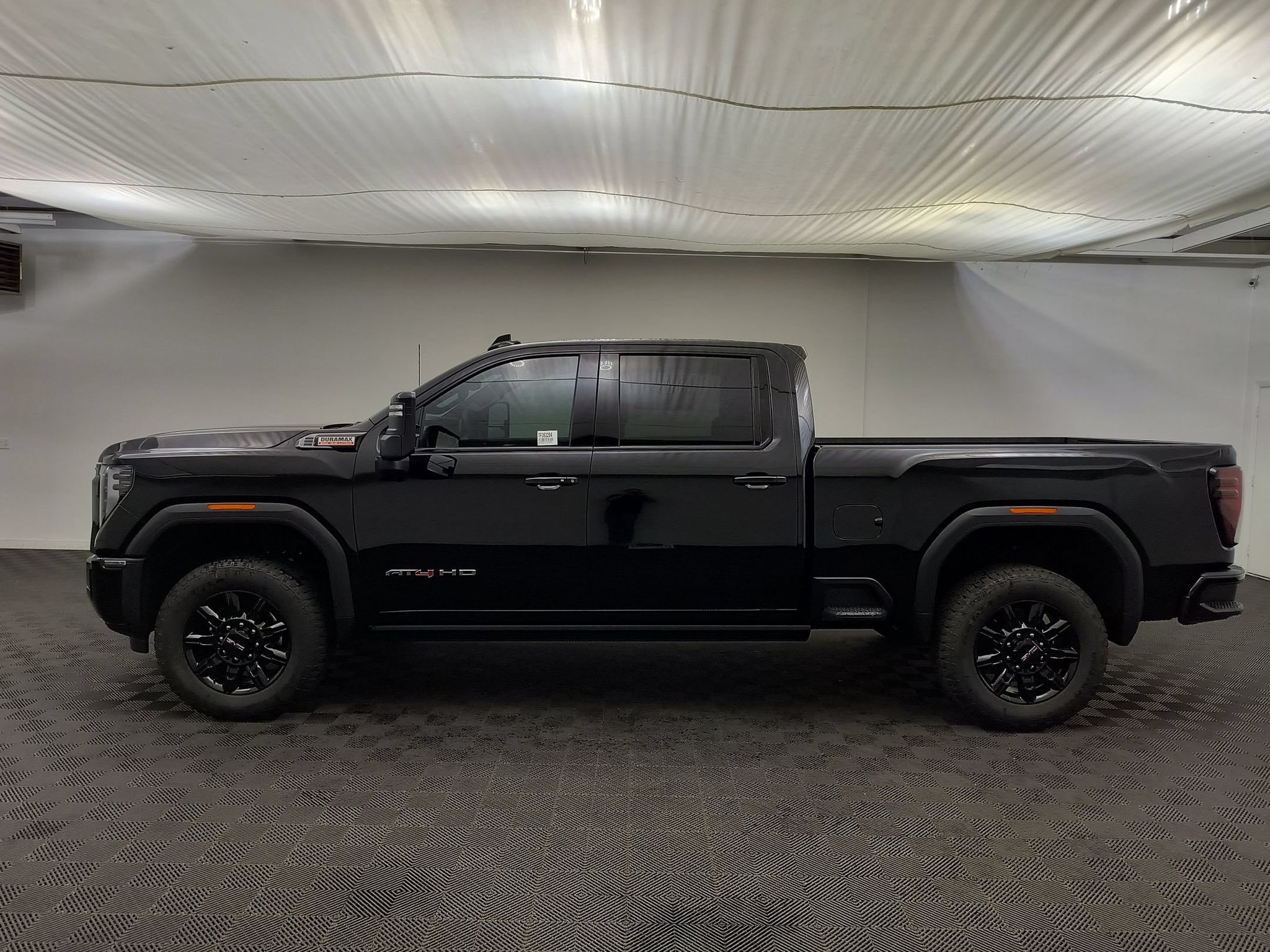 2026 GMC Sierra 2500HD AT4 - Photo 2