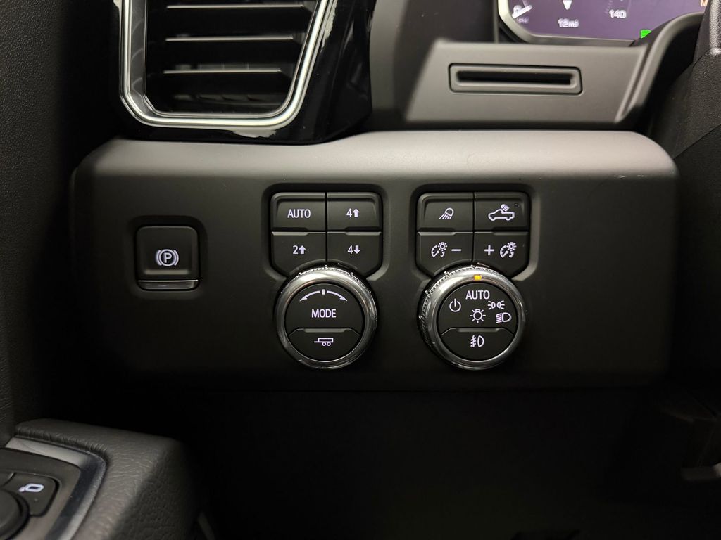 2026 GMC Sierra 3500HD Denali - Photo 32