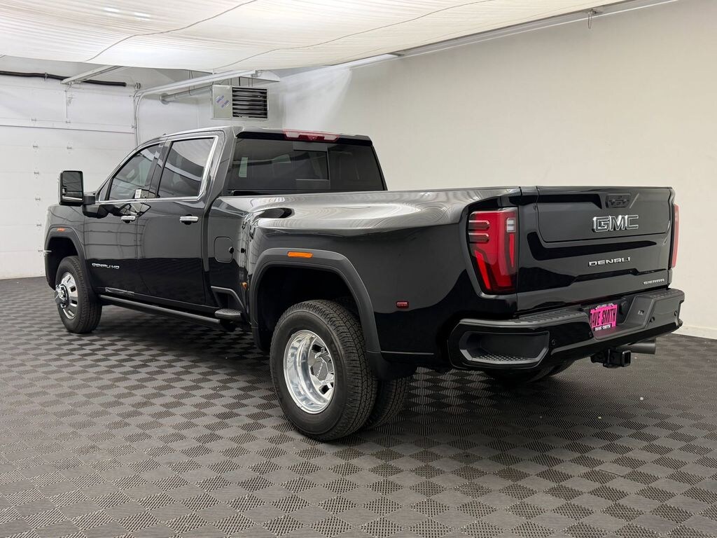 New 2026 GMC Sierra Denali Ultimate DRW Crew Cab