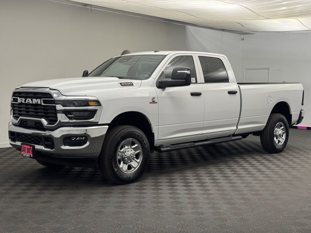 2025 Ram 3500 Tradesman photo 2